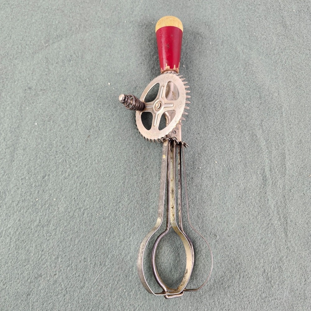 Antique 1920's Red Handle A&J Egg‎ Beater Hand Mixer Farmhouse Decor-working